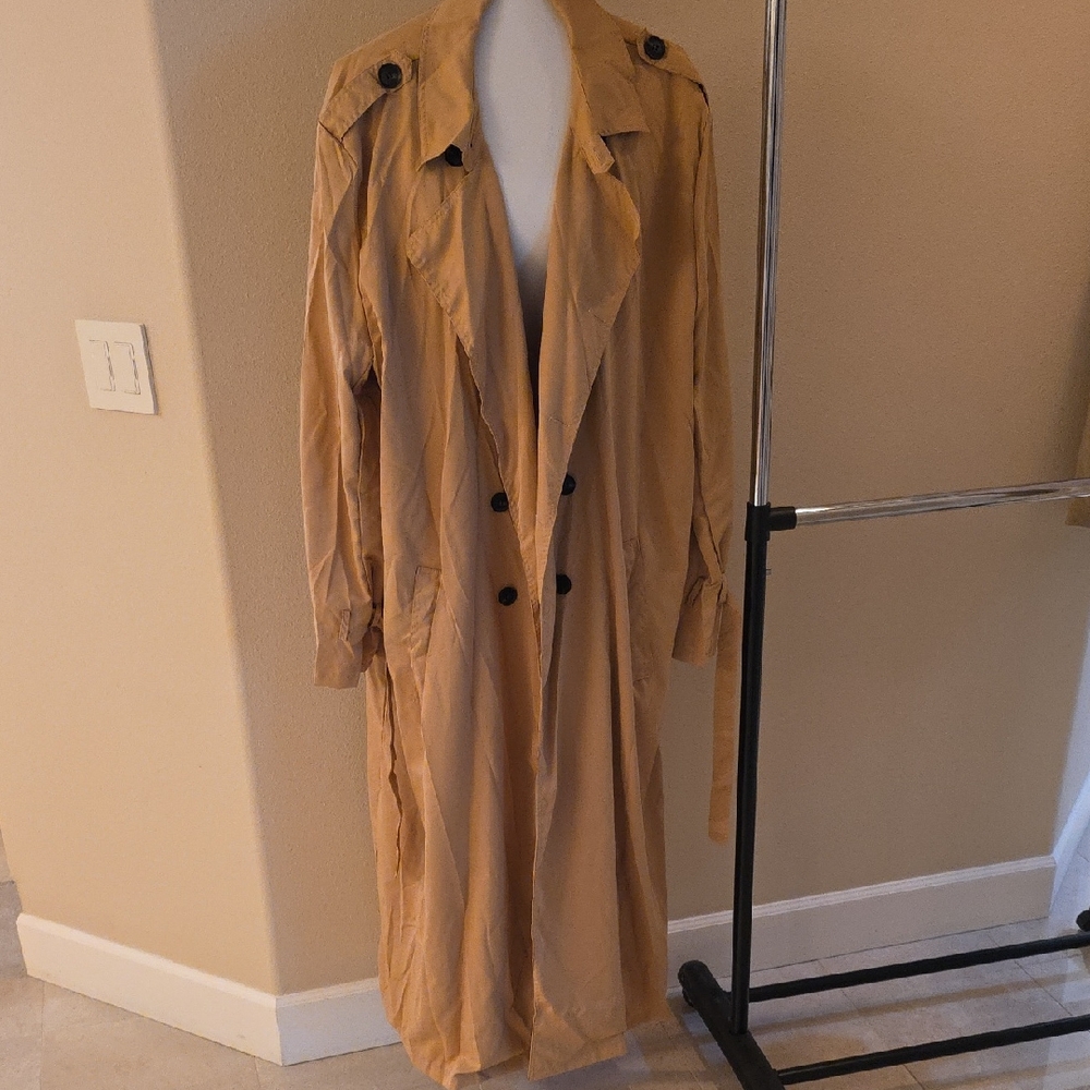 Men's Classic Tan Trench Coat